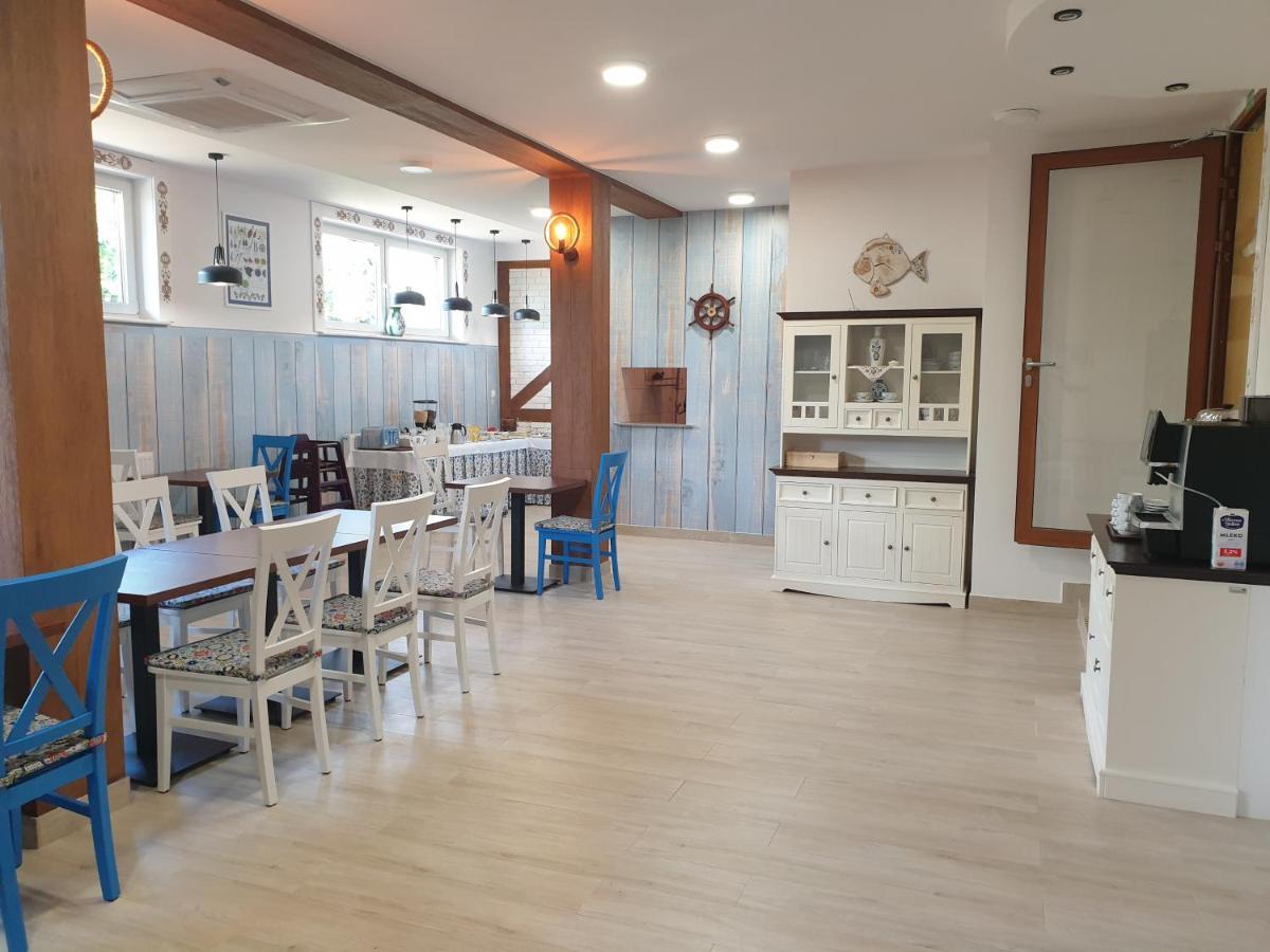 Dom Jastrzebia Z Basenem I Jacuzzi Apartment Jastrzebia Gora Ngoại thất bức ảnh