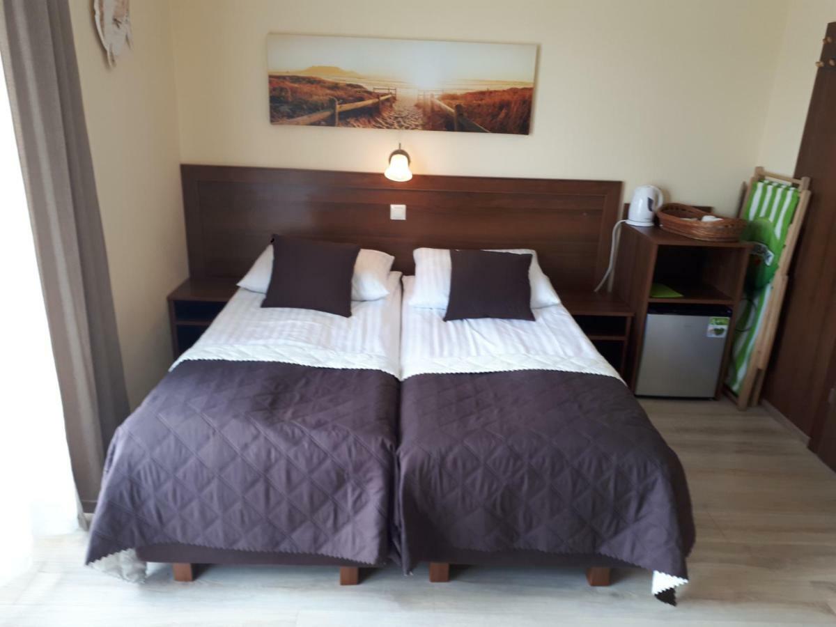 Dom Jastrzebia Z Basenem I Jacuzzi Apartment Jastrzebia Gora Ngoại thất bức ảnh